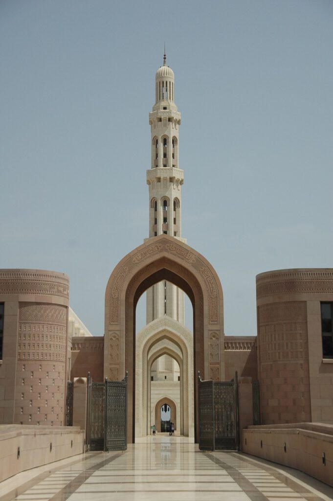 mosque, oman, employee-1457073.jpg